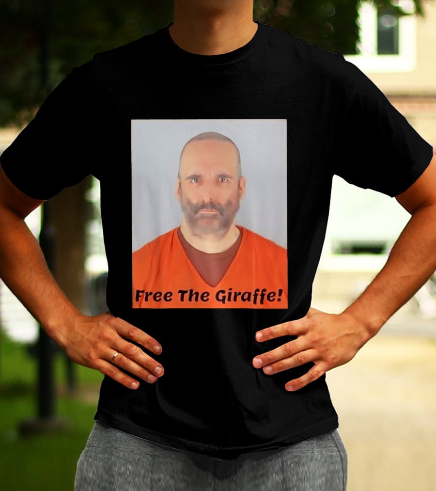 Free The Giraffe Shot Funny Jail Photo T-Shirt