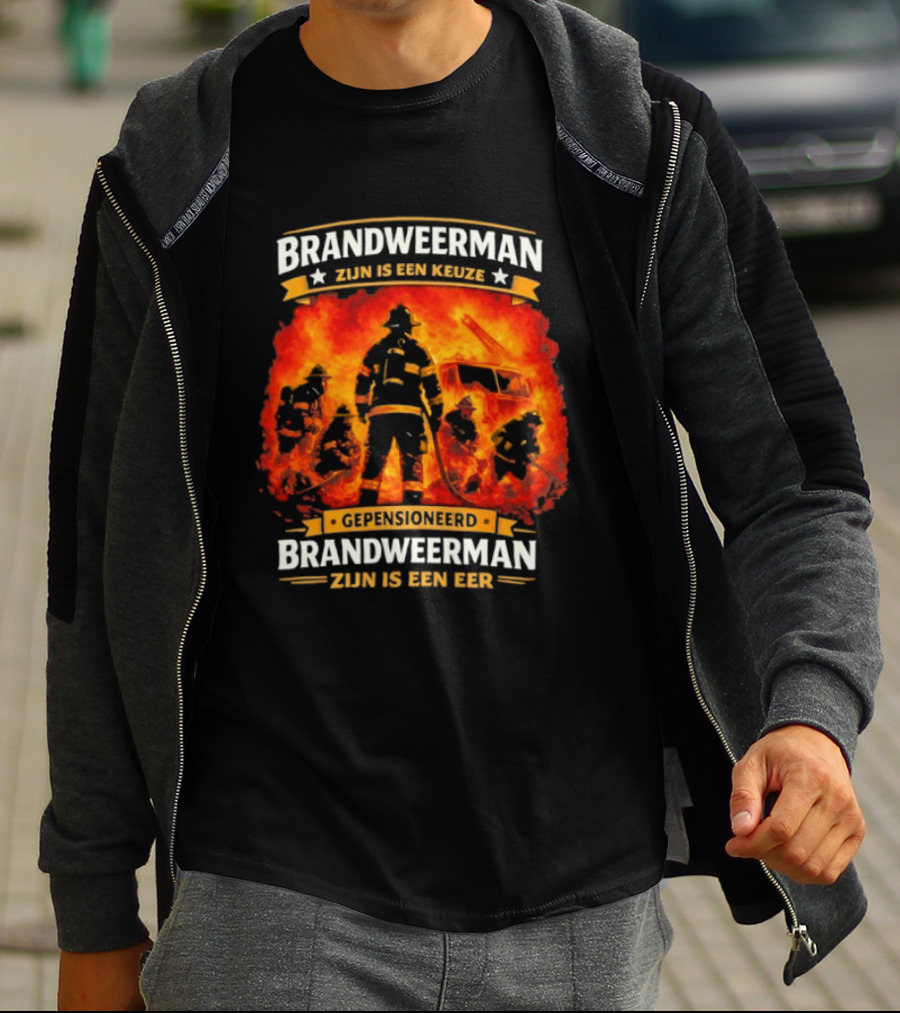 Gepensioneerd Brandweerman Zijn Is Een Eer Keuze En Eer Voor Brandweerman T-Shirt