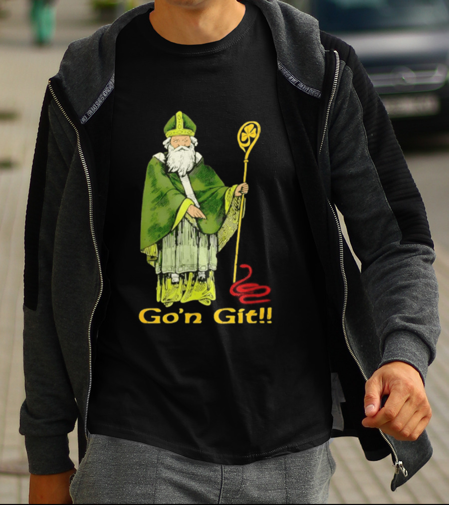 Go'n Git St Patrick Vintage Illustration With Staff And Smoke T-Shirt