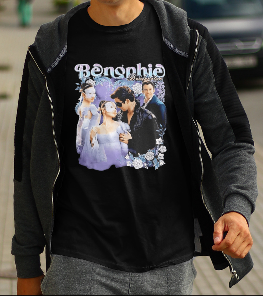 Benophie Bridgerton Romance Masquerade Fantasy Roses T-Shirt