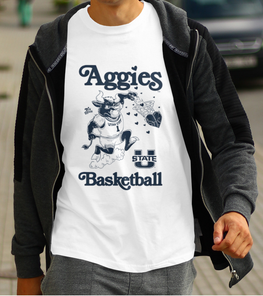 Aggies Basketball Big Blue Utah State Logo Bull Dunking T-Shirt
