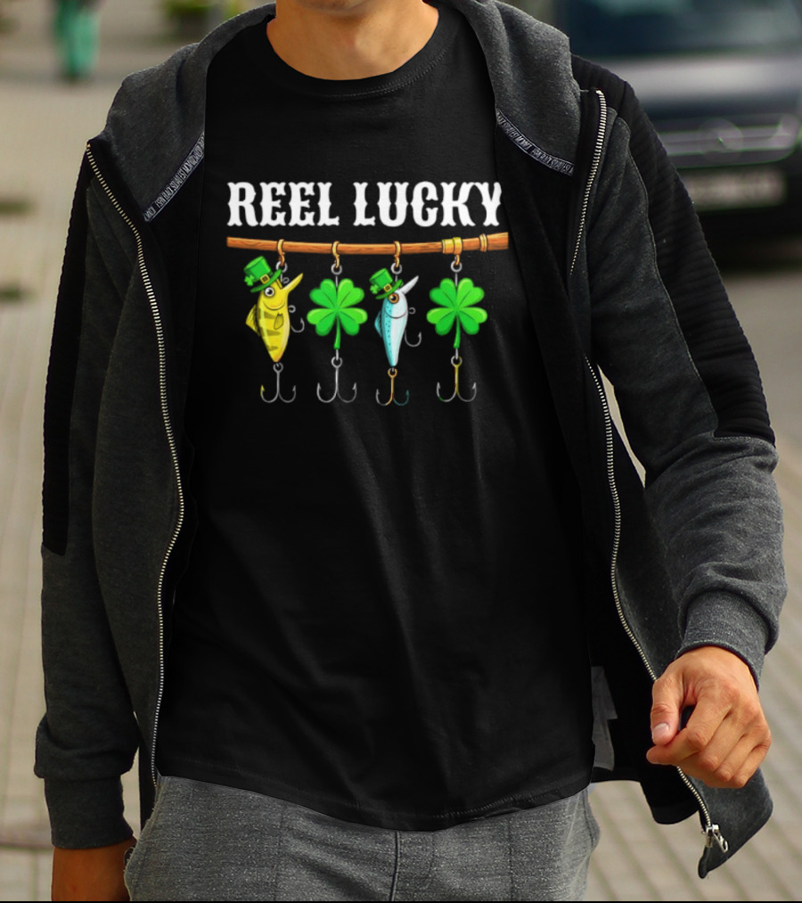 Reel Lucky St Patrick's Day Fishing Shamrock Hooks T-Shirt