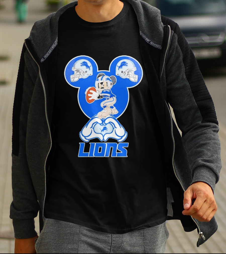 Detroit Lions Mickey Mouse Football Heart Helmets T-Shirt