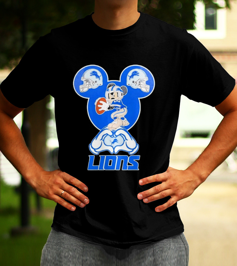 Detroit Lions Mickey Mouse Football Heart Helmets T-Shirt