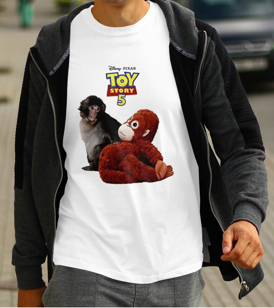 Disney Pixar Toy Story 5 Macaco Punch Stuffed Monkey T-Shirt
