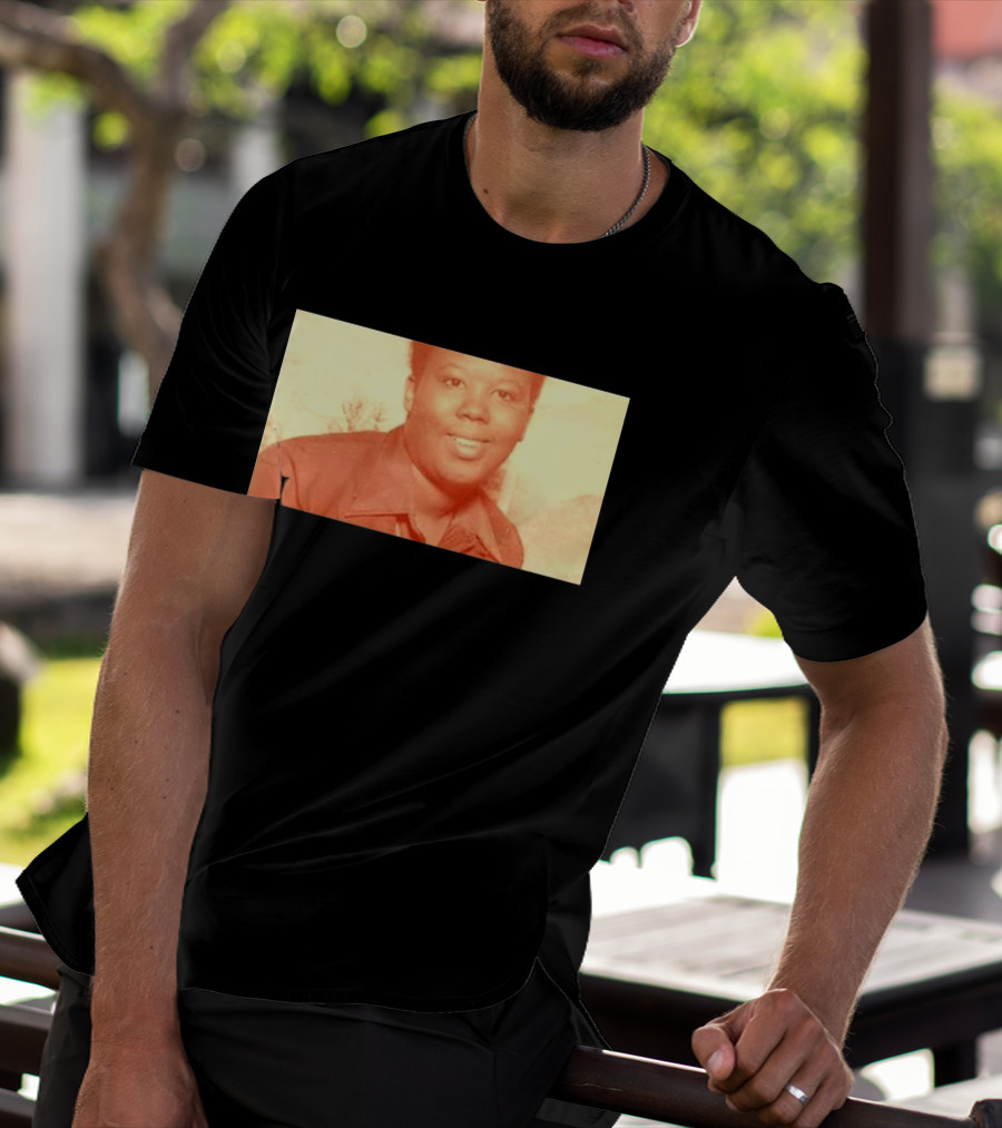 King Harris Mom Picture T-Shirt