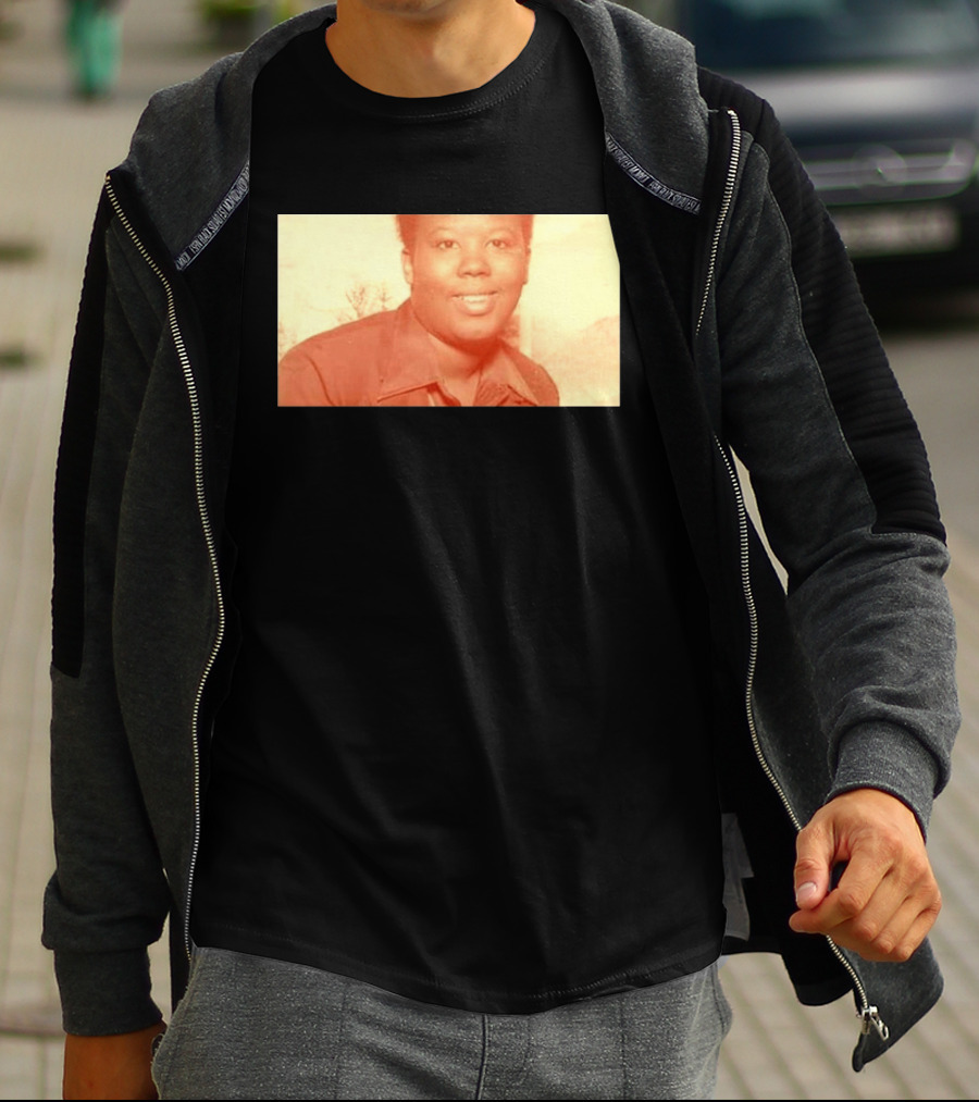 King Harris Mom Picture T-Shirt