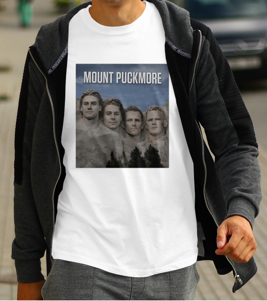 Mount Puckmore Hockey Stars Carved Into Stone Mountain T-Shirt