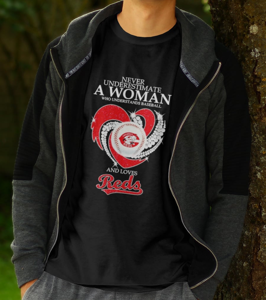 Never Underestimate A Woman Who Understands Baseball And Loves Cincinnati Reds Diamond Heart T-Shirt