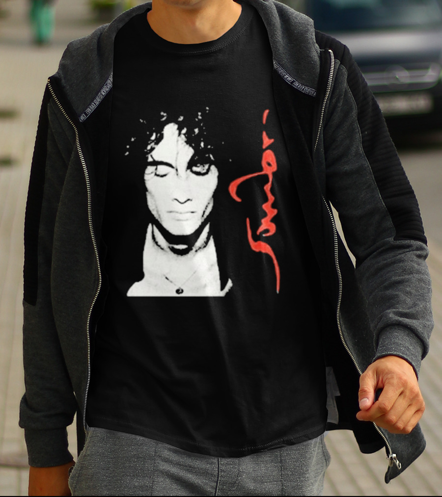 Sombr Facecard Tea Abstract Monochrome Red Accents T-Shirt