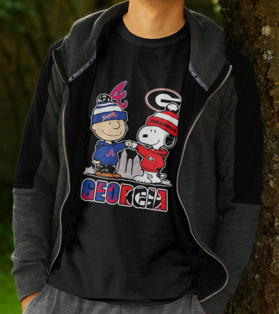 Atlanta Braves Charlie Brown Georgia Bulldogs Snoopy Merry Peanuts Christmas 2025 T-Shirt