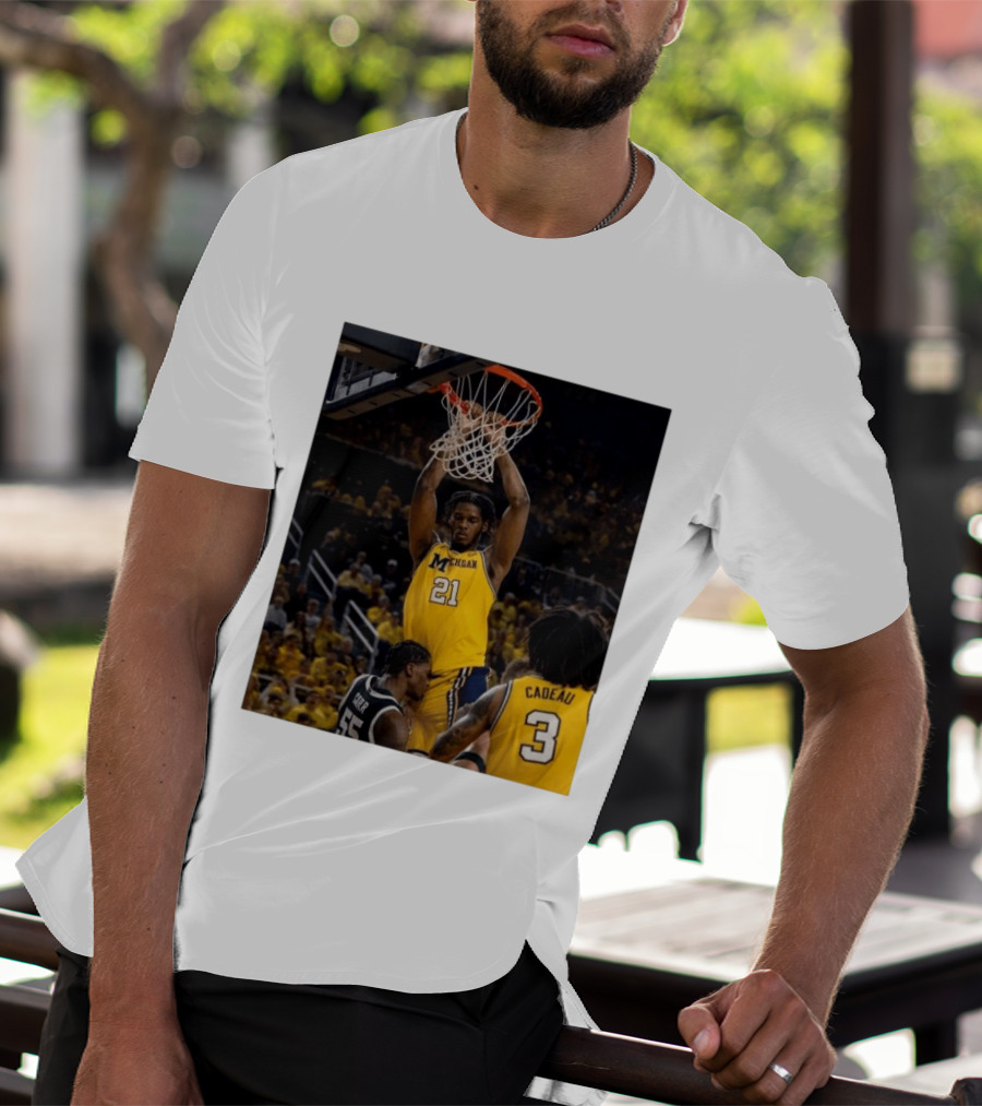 Morez Johnson Jr. Dunk Michigan Vs Carr Cadeau Basketball Moment T-Shirt
