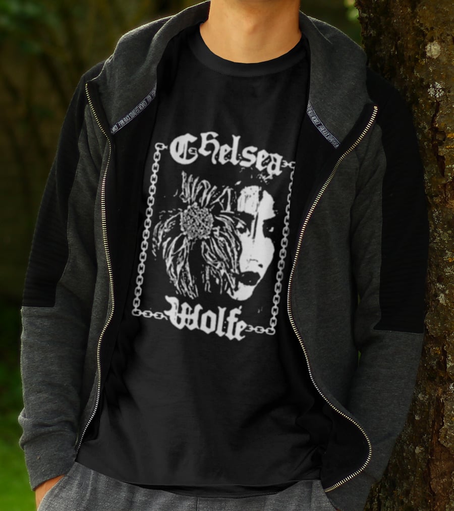 Chelsea Wolfe Carrion Flowers Chain Border Face Flower T-Shirt