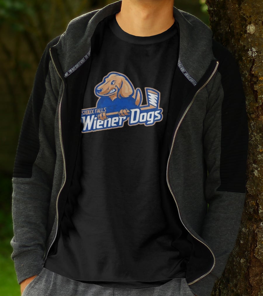 Sioux Falls Wiener Dogs Hockey Team Fighting Dog T-Shirt