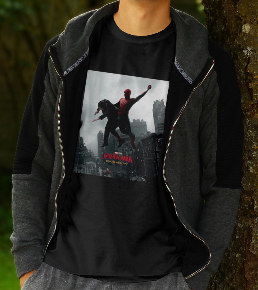 Spider Man Brand New Day Marvel Comic Scene Flying Over City Skyline T-Shirt