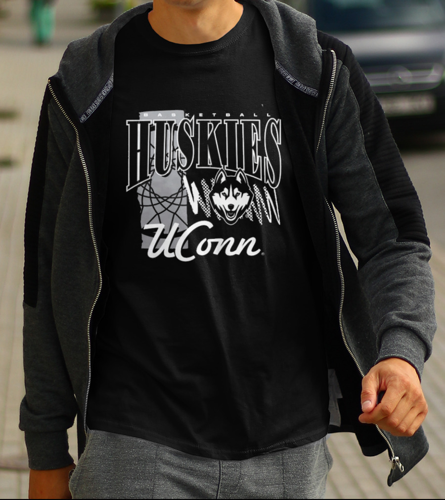 Basketball Huskies UConn T-Shirt
