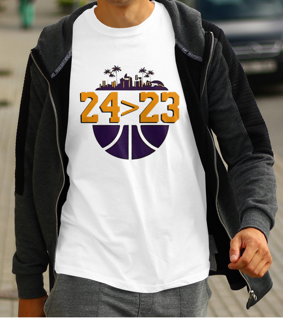 Kobe Bryant LeBron James 24 Greater Than 23 Basketball Skyline T-Shirt