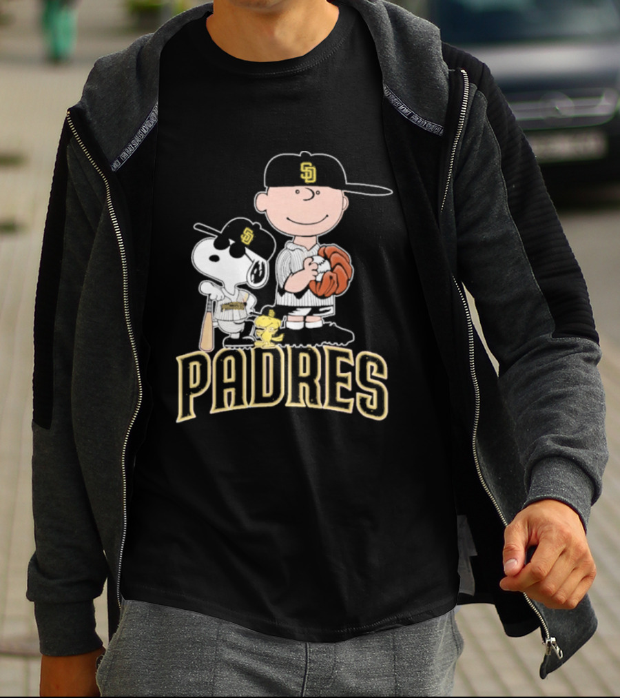 Padres Snoopy Charlie Brown Woodstock Baseball Peanuts T-Shirt