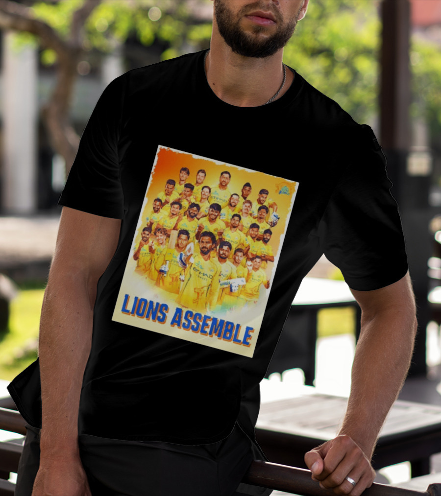 Raring To Roar Lions Assemble Chennai Super Kings Team Celebration T-Shirt