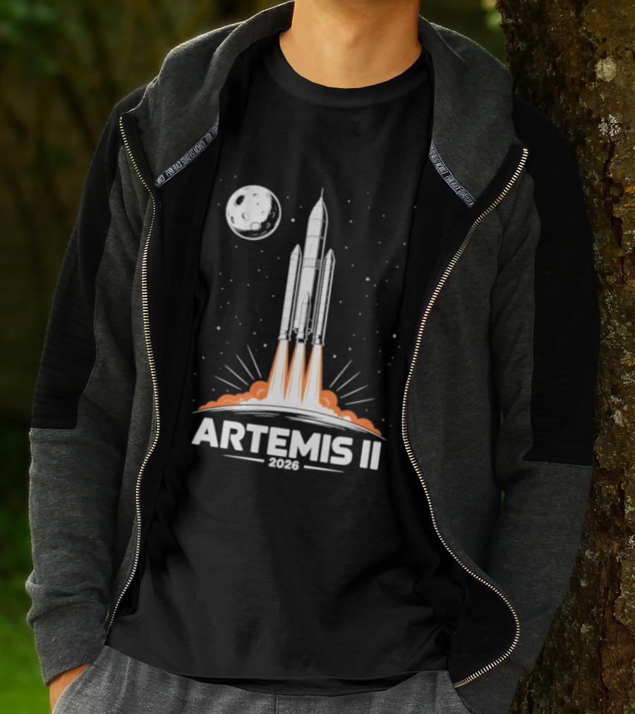 Artemis II 2026 Rocket Launch To The Moon With Spacecraft And Moon T-Shirt