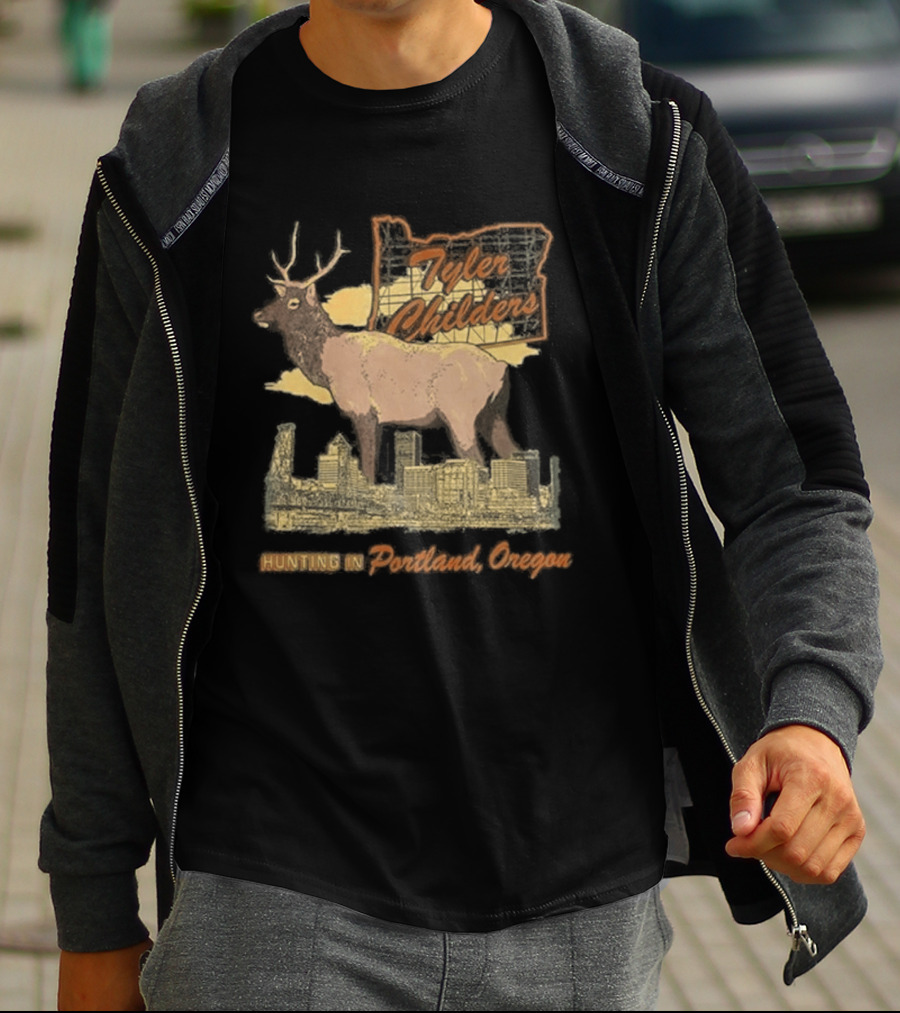 Tyler Childers Portland Oregon Hunting Deer T-Shirt