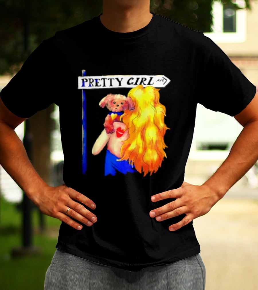 Pretty Girl Avenue Blonde Woman With Teddy Bear And Heart Tattoo T-Shirt