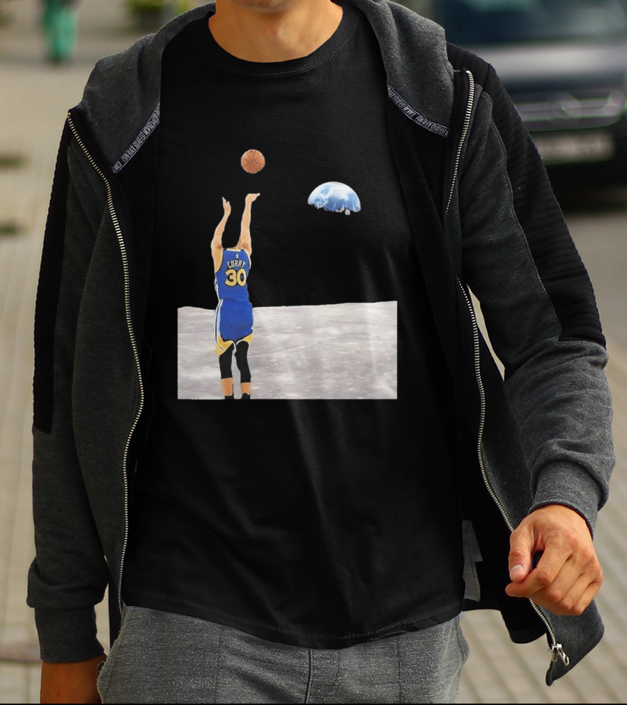 Stephen Curry 30 Shooting Basketball From Moon Earth View T-Shirt