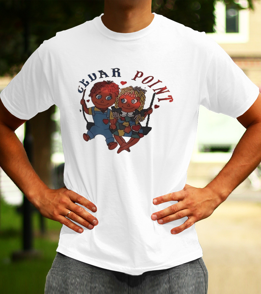 Cedar Point Raggedy Ann And Andy Dolls Swinging With Hearts T-Shirt