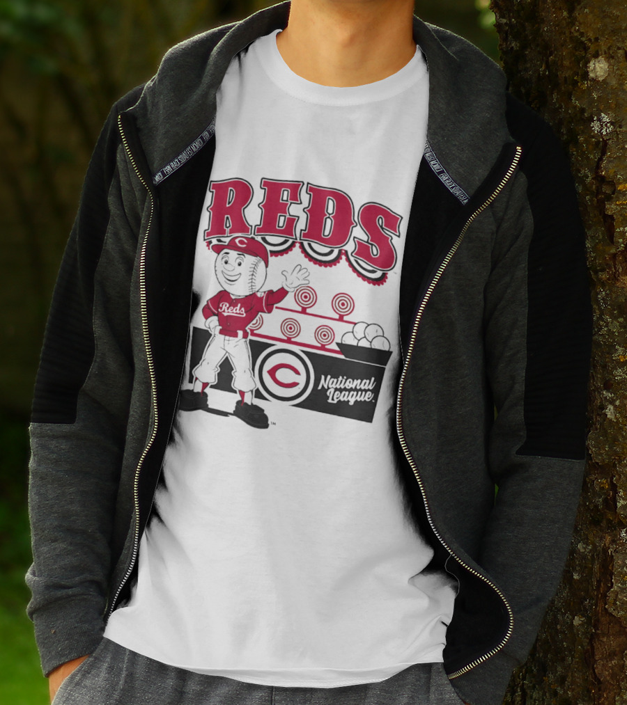 Cincinnati Reds 2026 Step Back Up National League Baseball T-Shirt