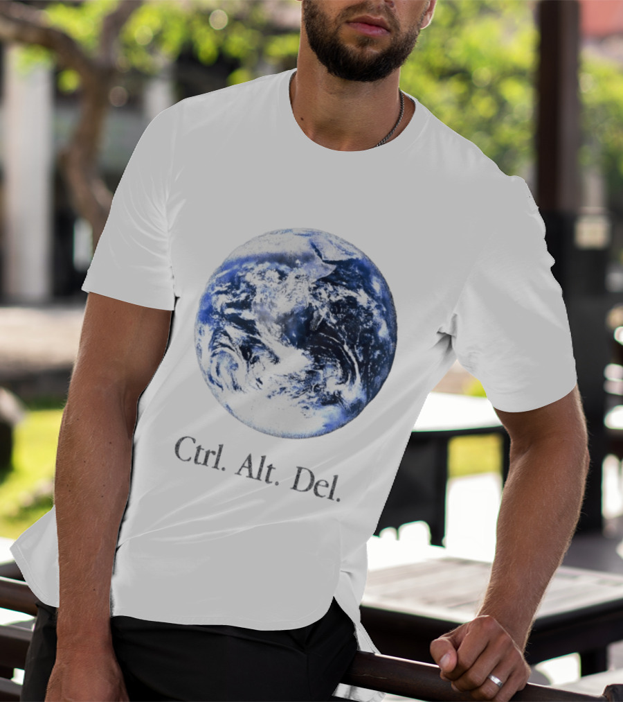 Earth Ctrl Alt Del Retro Computing Humor T-Shirt