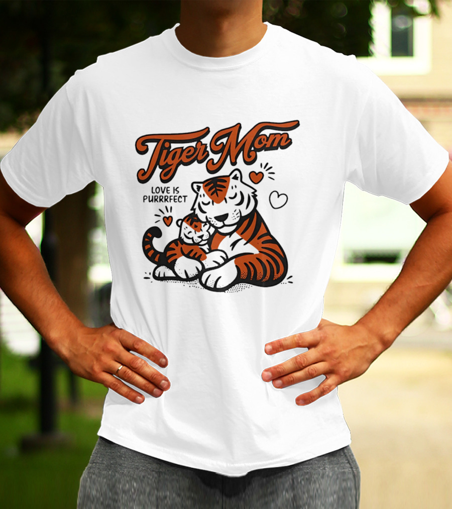 Tiger Mom Love Is Purrfect Cute Tiger Illustration With Heart T-Shirt