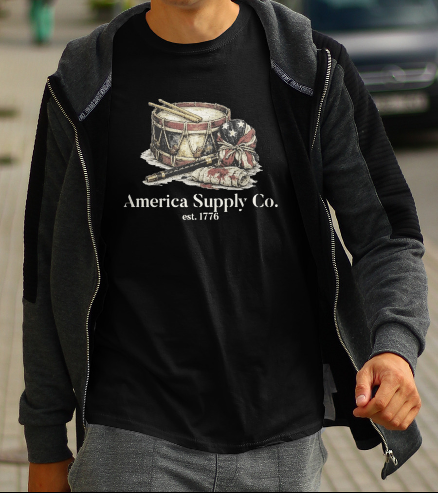 America Supply Co. Est. 1776 Drum And Fife With American Flag Props T-Shirt
