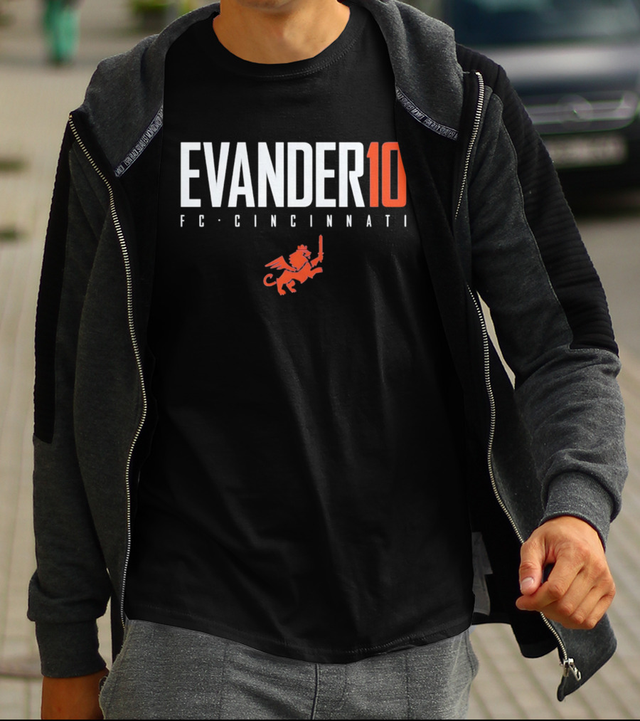 Evander 10 FC Cincinnati Lion Winged Sword T-Shirt