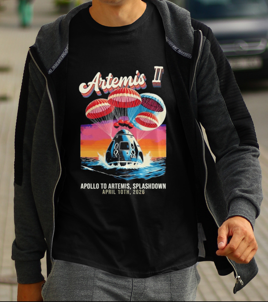 Artemis II Astronauts Splashdown Parachute Capsule Ocean T-Shirt