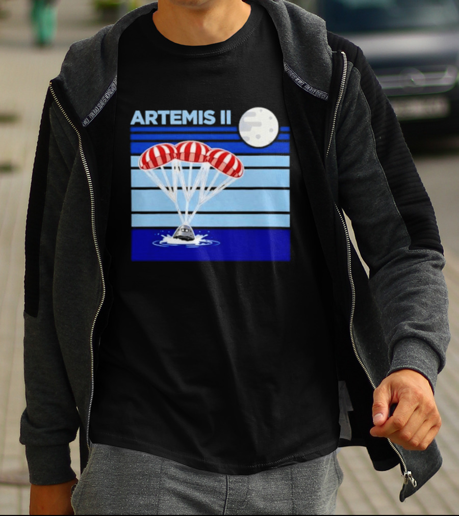 Artemis II Splashdown Red Parachutes Lunar Moon Landing T-Shirt