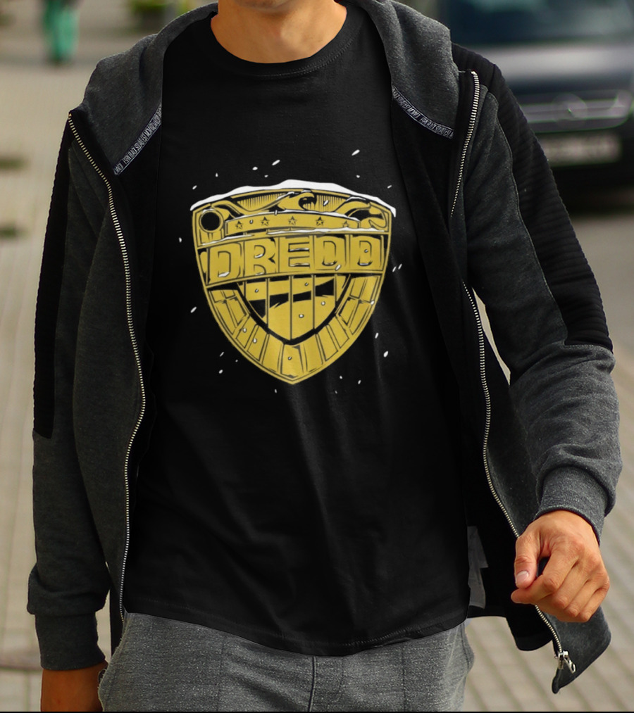 Judge Dredd Badge Winter Holiday Snowflakes T-Shirt