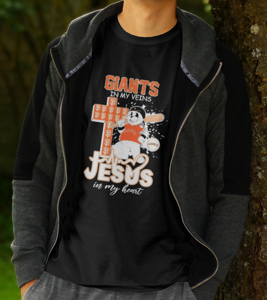 San Francisco Giants In My Veins Jesus In My Heart Baseball Cross Panda T-Shirt