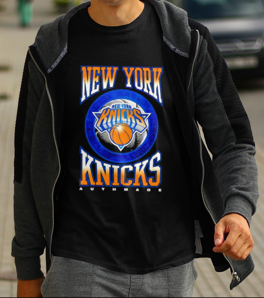 New York Knicks Authmade Basketball New York Knicks T-Shirt