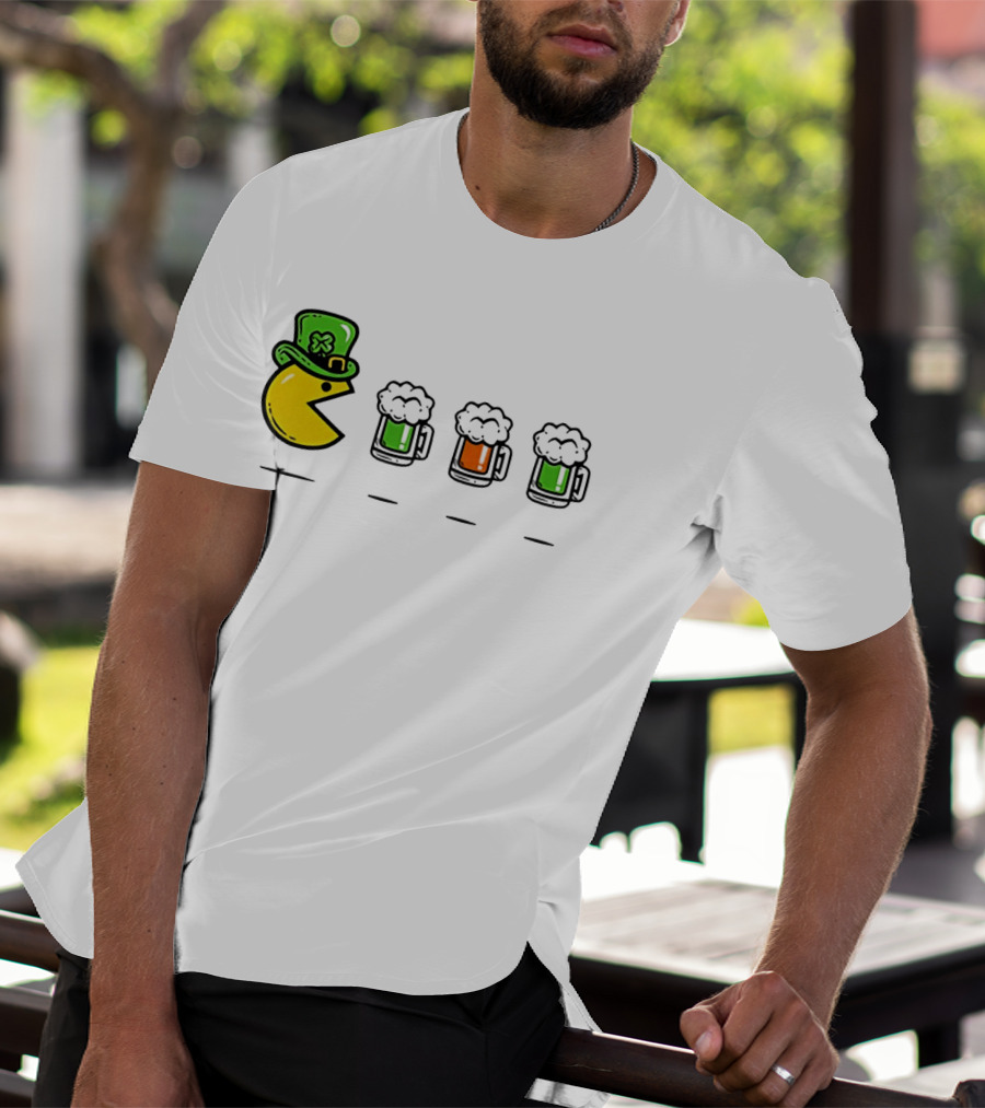 Pac Man St Patrick's Day Leprechaun Hat With Green Beer S T-Shirt