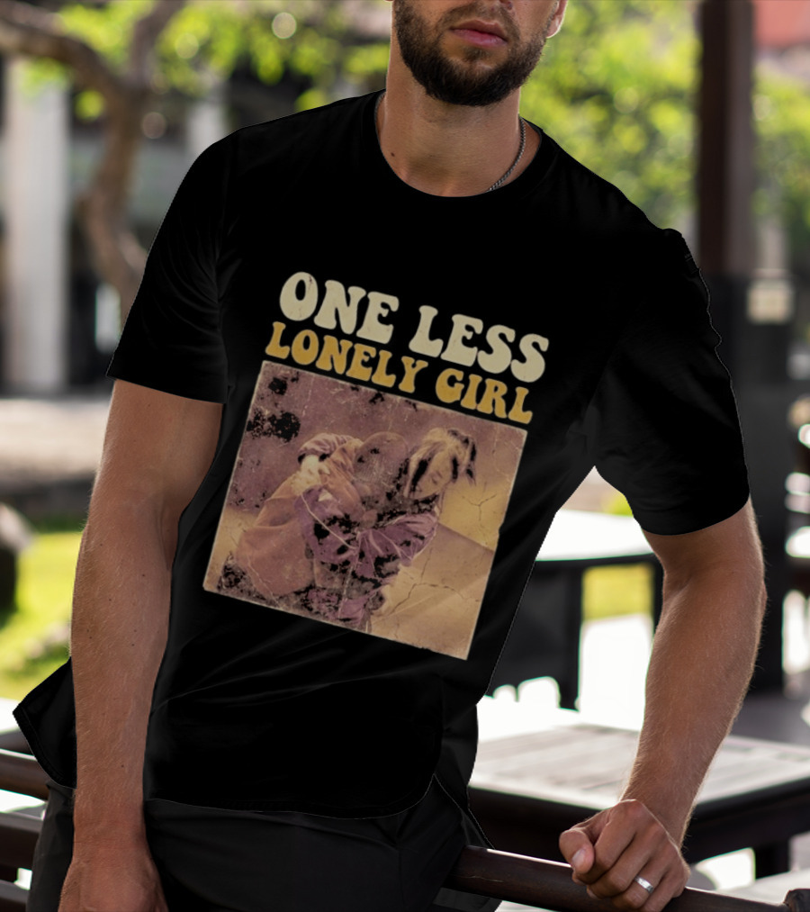 Billie Eilish Justin Bieber One Less Lonely Girl Vintage Style Hug Scene T-Shirt