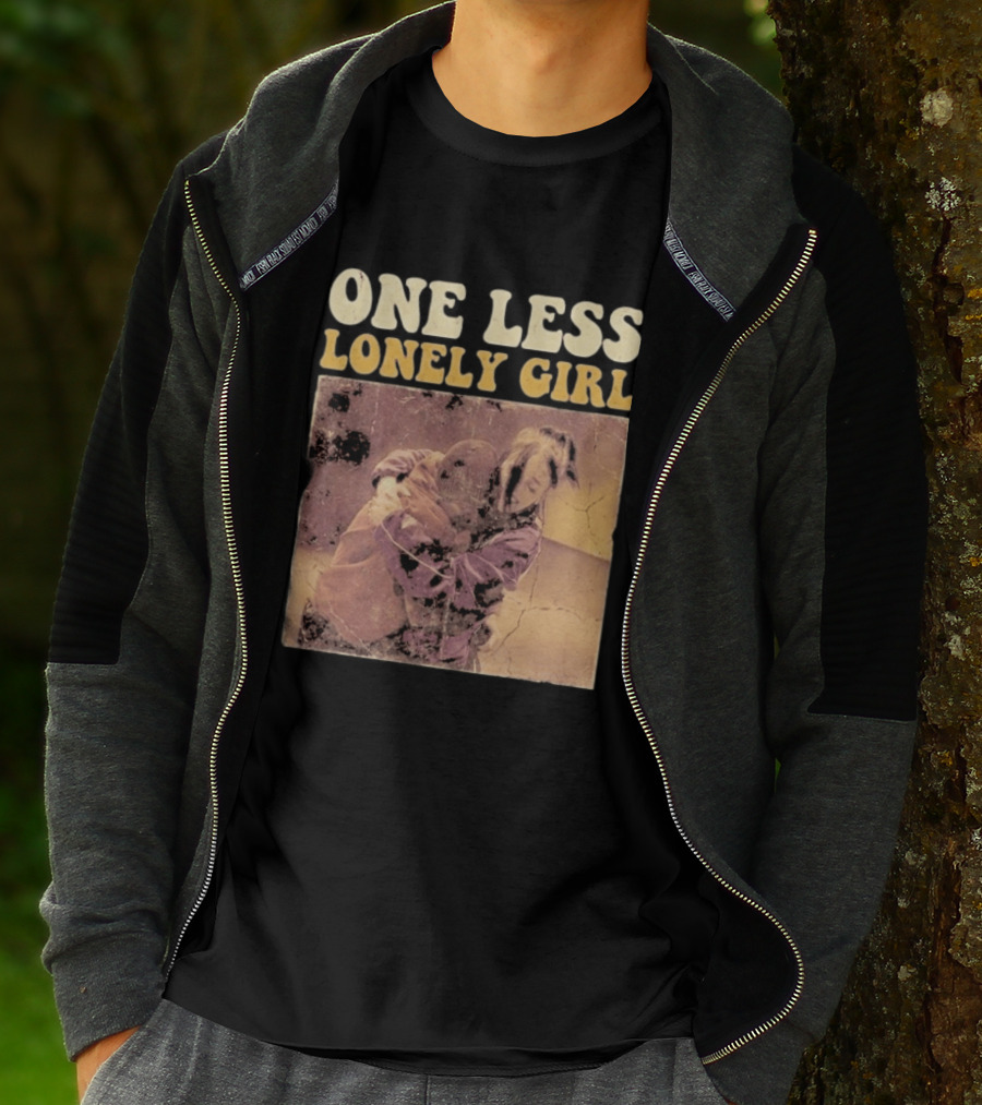 Billie Eilish Justin Bieber One Less Lonely Girl Vintage Style Hug Scene T-Shirt