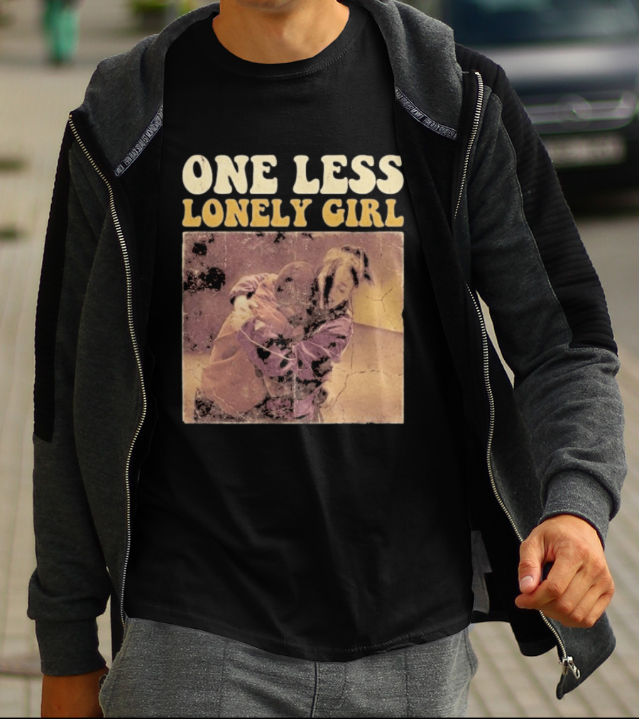 Billie Eilish Justin Bieber One Less Lonely Girl Vintage Style Hug Scene T-Shirt