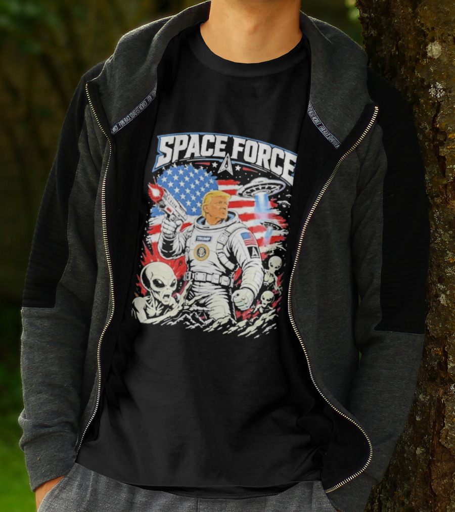 Space Force Trump Alien UFO America Flag Astronaut T-Shirt