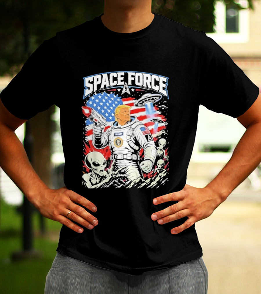 Space Force Trump Alien UFO America Flag Astronaut T-Shirt