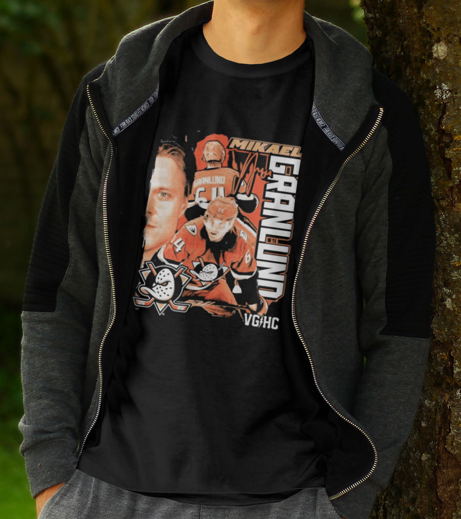 Anaheim Ducks Mikael Granlund VGHC Hockey Team Collage T-Shirt