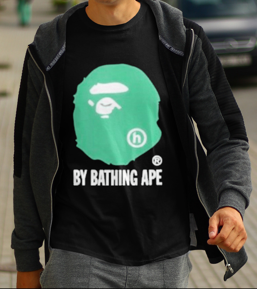 Bape A Bathing Ape Green Big Ape Head Hologram By Bathing Ape And Bapesta Trucker Hat Set 2026 T-Shirt