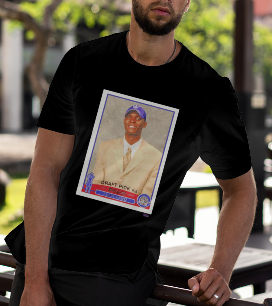 Toronto Raptors Chris Bosh 2003 Topps Draft Pick #4 Basketball Card T-Shirt