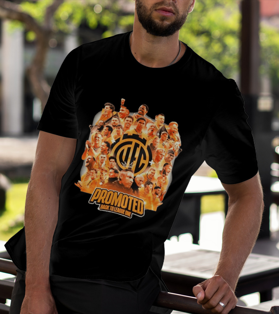 Cambridge United FC Promoted Back To League One 2026 Team Celebration Montage T-Shirt