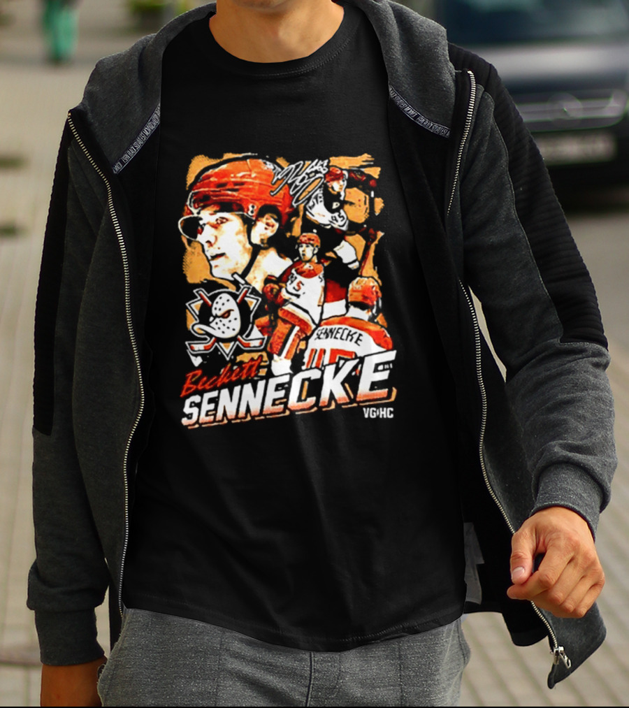 Beckett Sennecke Oregon Ducks Hockey Collage T-Shirt