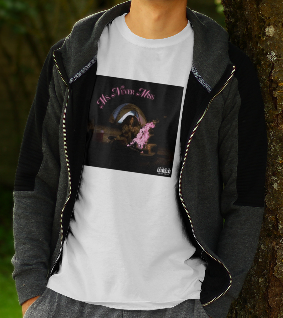 SZA Ms Never Miss Camping Single Cover T-Shirt